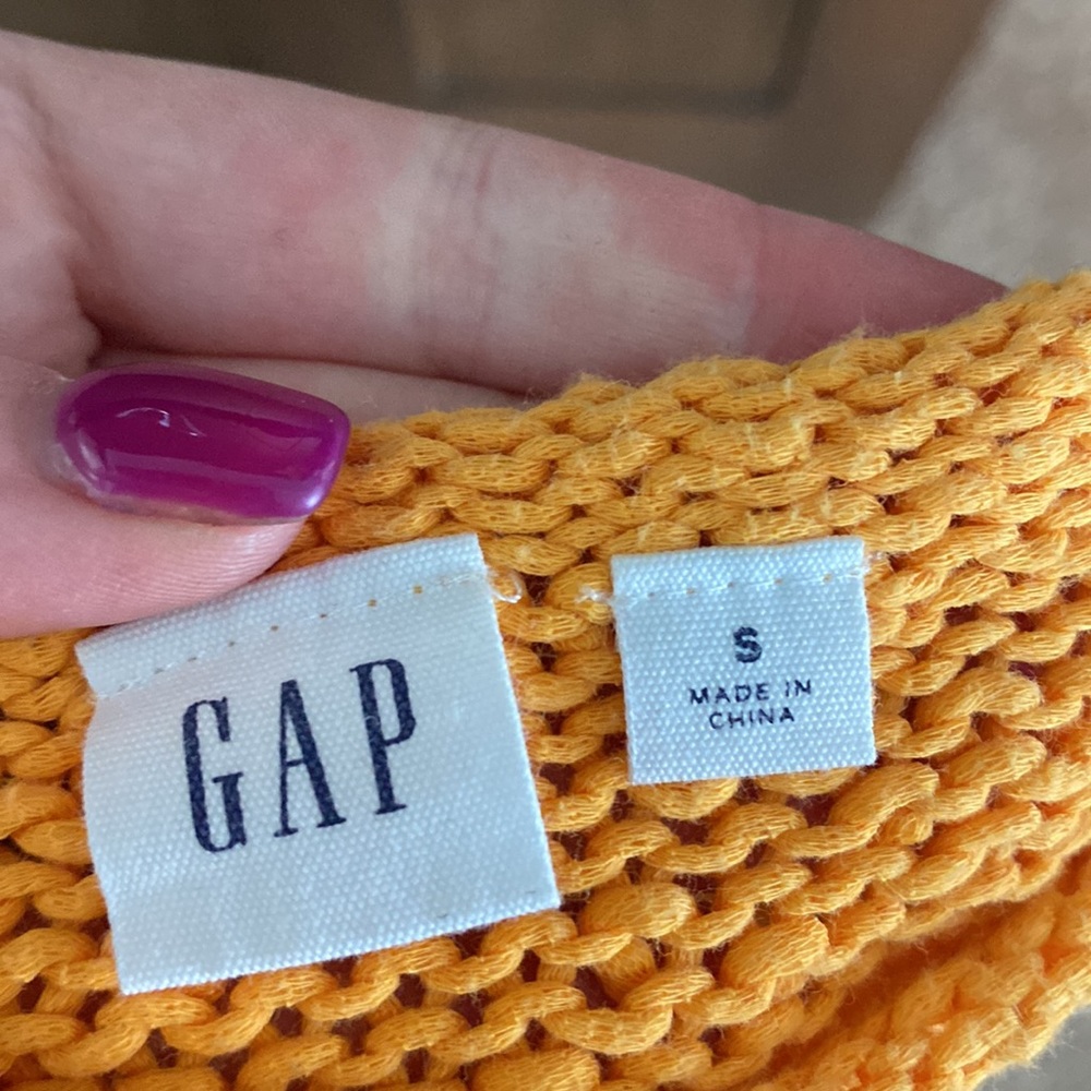 Gap sweater - Picture 2 of 3